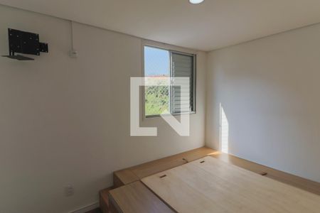 Quarto 2 de apartamento para alugar com 2 quartos, 45m² em Jardim Amaralina, São Paulo