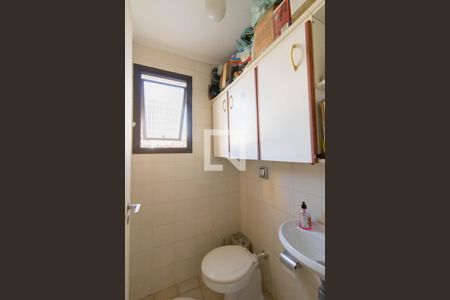 Apartamento à venda com 197m², 4 quartos e 2 vagasBanheiro de Serviço