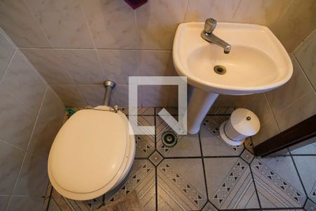 Casa à venda com 350m², 4 quartos e 4 vagasLavabo