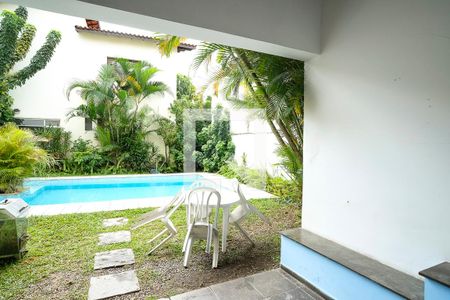 Casa à venda com 350m², 4 quartos e 4 vagasChurrasqueira