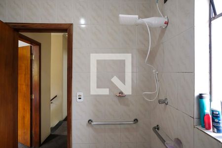 Casa à venda com 350m², 4 quartos e 4 vagasBanheiro Quartos