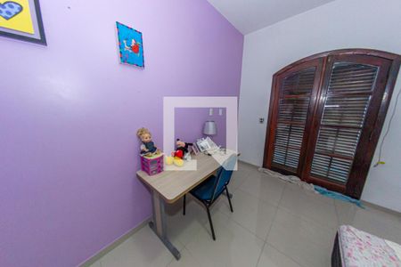 Casa para alugar com 263m², 4 quartos e 2 vagasQuarto 2