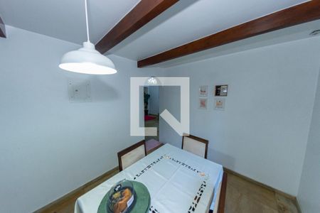 Casa para alugar com 263m², 4 quartos e 2 vagasSala 2