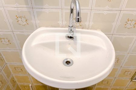 Casa à venda com 120m², 3 quartos e 1 vagaBanheiro