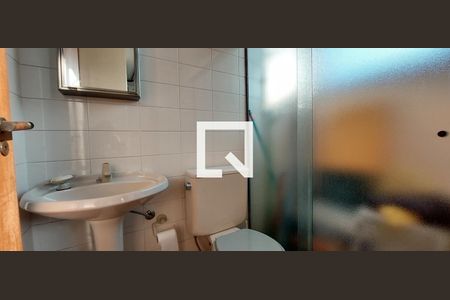 Apartamento à venda com 266m², 3 quartos e 2 vagas Apartamento à venda com 266m², 3 quartos e 2 vagasBanheiro de Serviço