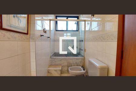 Apartamento à venda com 266m², 3 quartos e 2 vagas Apartamento à venda com 266m², 3 quartos e 2 vagasBanheiro