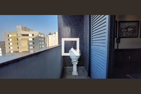 Apartamento à venda com 266m², 3 quartos e 2 vagas Apartamento à venda com 266m², 3 quartos e 2 vagasQuarto