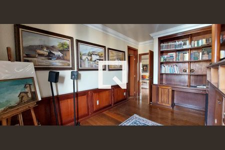 Apartamento à venda com 266m², 3 quartos e 2 vagas Apartamento à venda com 266m², 3 quartos e 2 vagasQuarto