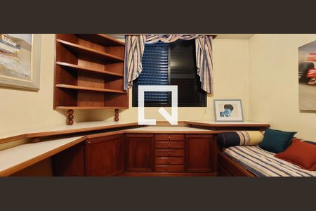 Apartamento à venda com 266m², 3 quartos e 2 vagas Apartamento à venda com 266m², 3 quartos e 2 vagasQuarto