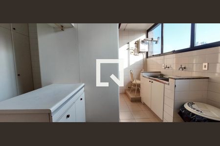 Apartamento à venda com 266m², 3 quartos e 2 vagas Apartamento à venda com 266m², 3 quartos e 2 vagasCozinha
