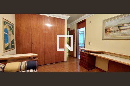 Apartamento à venda com 266m², 3 quartos e 2 vagas Apartamento à venda com 266m², 3 quartos e 2 vagasQuarto