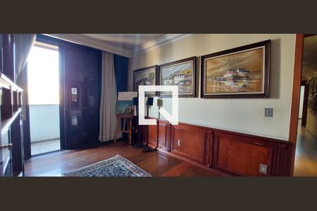 Apartamento à venda com 266m², 3 quartos e 2 vagas Apartamento à venda com 266m², 3 quartos e 2 vagasQuarto