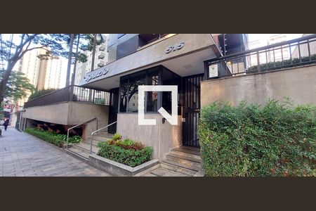 Apartamento à venda com 266m², 3 quartos e 2 vagas Apartamento à venda com 266m², 3 quartos e 2 vagasFachada