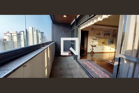 Apartamento à venda com 266m², 3 quartos e 2 vagas Apartamento à venda com 266m², 3 quartos e 2 vagasvaranda