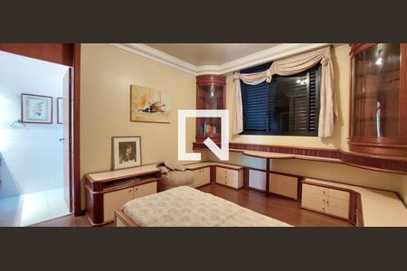 Apartamento à venda com 266m², 3 quartos e 2 vagas Apartamento à venda com 266m², 3 quartos e 2 vagasQuarto