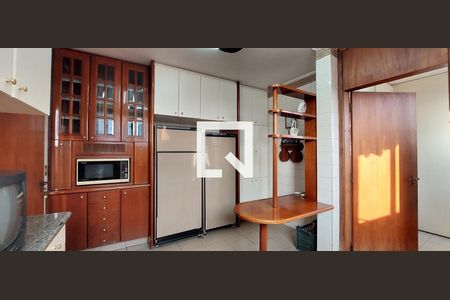 Apartamento à venda com 266m², 3 quartos e 2 vagas Apartamento à venda com 266m², 3 quartos e 2 vagasCozinha