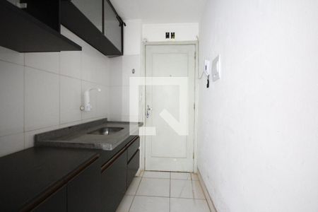 Cozinha de kitnet/studio à venda com 1 quarto, 26m² em Liberdade, São Paulo