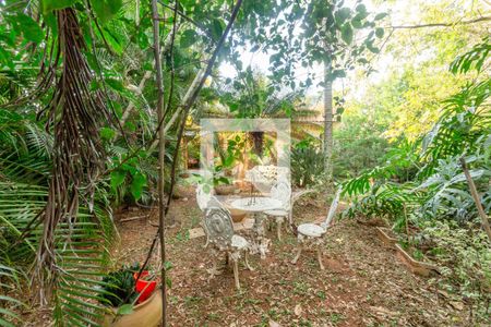 Casa de condomínio para alugar com 145m², 3 quartos e 2 vagas