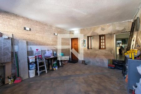 Casa à venda com 100m², 3 quartos e 2 vagas Casa à venda com 100m², 3 quartos e 2 vagasGaragem