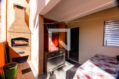 Casa à venda com 250m², 2 quartos e 1 vaga Casa à venda com 250m², 2 quartos e 1 vagaÁrea externa/Área de serviço