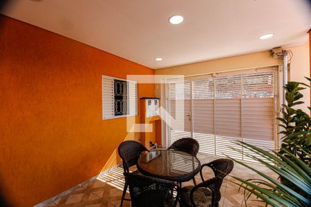 Casa à venda com 250m², 2 quartos e 1 vaga Casa à venda com 250m², 2 quartos e 1 vagaGaragem 1