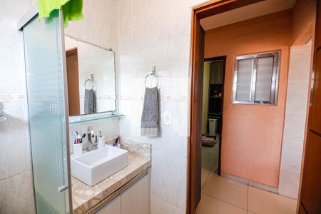 Casa à venda com 250m², 2 quartos e 1 vaga Casa à venda com 250m², 2 quartos e 1 vagaBanheiro 1