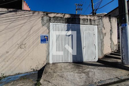 Casa à venda com 250m², 2 quartos e 1 vaga Casa à venda com 250m², 2 quartos e 1 vagaFachada 2