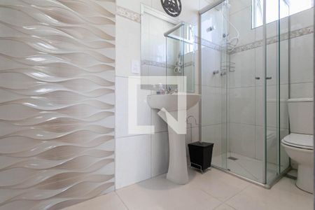 Apartamento à venda com 120m², 4 quartos e 2 vagas Apartamento à venda com 120m², 4 quartos e 2 vagasBanheiro social 2