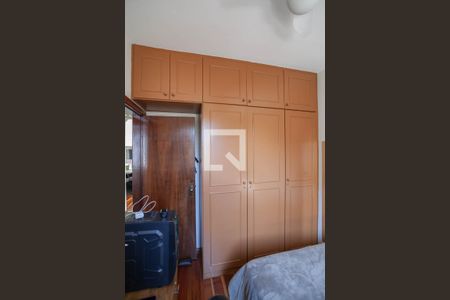 Apartamento à venda com 120m², 4 quartos e 2 vagas Apartamento à venda com 120m², 4 quartos e 2 vagasQuarto 2