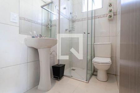 Apartamento à venda com 120m², 4 quartos e 2 vagas Apartamento à venda com 120m², 4 quartos e 2 vagasBanheiro social 2