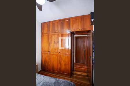 Apartamento à venda com 120m², 4 quartos e 2 vagas Apartamento à venda com 120m², 4 quartos e 2 vagasSuíte