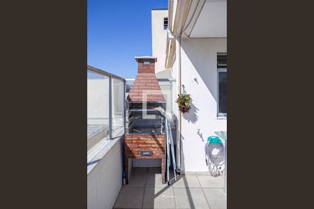 Apartamento à venda com 120m², 4 quartos e 2 vagas Apartamento à venda com 120m², 4 quartos e 2 vagasCobertura