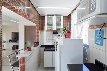 Apartamento à venda com 120m², 4 quartos e 2 vagas Apartamento à venda com 120m², 4 quartos e 2 vagasCozinha 2