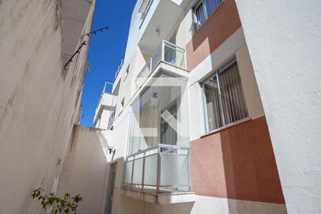 Apartamento à venda com 120m², 4 quartos e 2 vagas Apartamento à venda com 120m², 4 quartos e 2 vagasEntrada