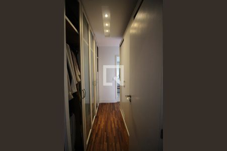 Apartamento para alugar com 145m², 4 quartos e 2 vagas Apartamento para alugar com 145m², 4 quartos e 2 vagasCloset Suite 2