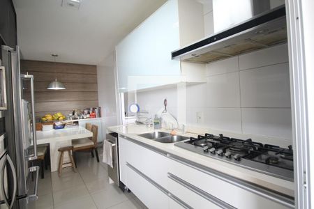 Apartamento para alugar com 145m², 4 quartos e 2 vagasCozinha