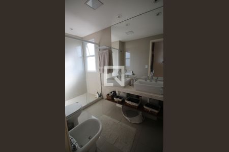 Apartamento para alugar com 145m², 4 quartos e 2 vagasBanheiro Suite 2