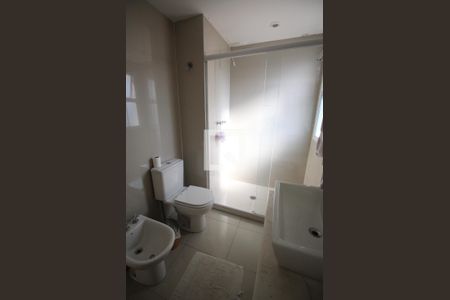 Apartamento para alugar com 145m², 4 quartos e 2 vagas Apartamento para alugar com 145m², 4 quartos e 2 vagasBanheiro Suite 2