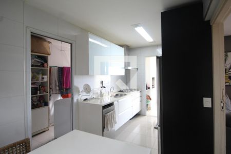 Apartamento para alugar com 145m², 4 quartos e 2 vagasCozinha