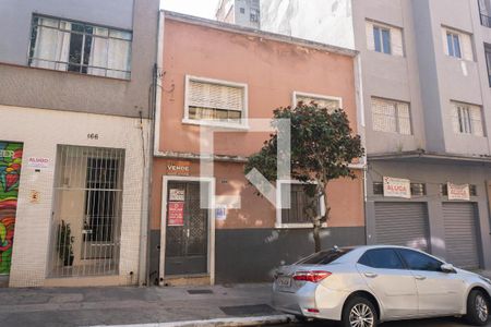 Apartamento à venda com 114m², 2 quartos e sem vaga Apartamento à venda com 114m², 2 quartos e sem vagaFachada