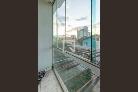 Casa à venda com 90m², 3 quartos e 1 vagaSuíte - Varanda