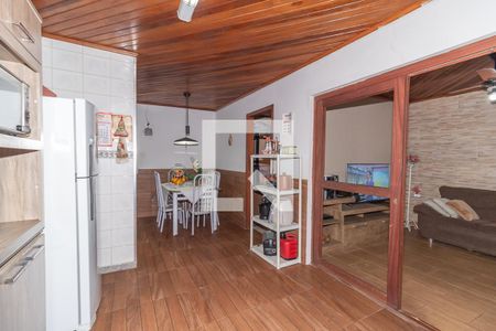 Casa à venda com 180m², 3 quartos e 6 vagas Casa à venda com 180m², 3 quartos e 6 vagasCozinha casa 1