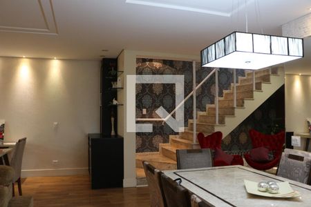 Sala de casa à venda com 3 quartos, 200m² em Chácara Califórnia, São Paulo