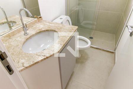 Apartamento à venda com 76m², 3 quartos e 2 vagas Apartamento à venda com 76m², 3 quartos e 2 vagasBanheiro da Suíte