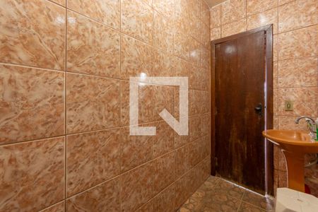 Casa à venda com 350m², 3 quartos e 4 vagas Casa à venda com 350m², 3 quartos e 4 vagasBanheiro de Serviço