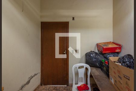 Casa à venda com 350m², 3 quartos e 4 vagas Casa à venda com 350m², 3 quartos e 4 vagasQuarto de Serviço 1