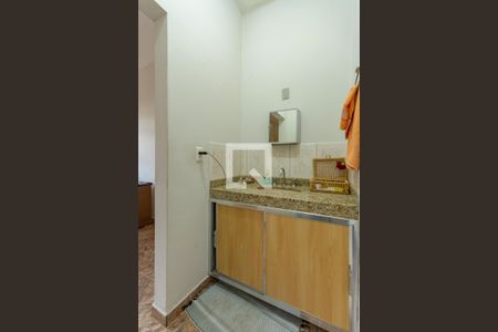 Casa à venda com 350m², 3 quartos e 4 vagas Casa à venda com 350m², 3 quartos e 4 vagasLavabo