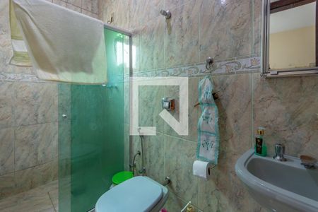 Casa à venda com 350m², 3 quartos e 4 vagas Casa à venda com 350m², 3 quartos e 4 vagasBanheiro suíte 1