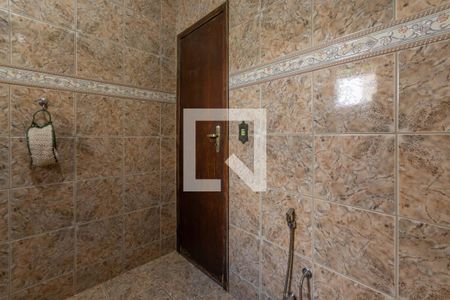 Casa à venda com 350m², 3 quartos e 4 vagas Casa à venda com 350m², 3 quartos e 4 vagasBanheiro social