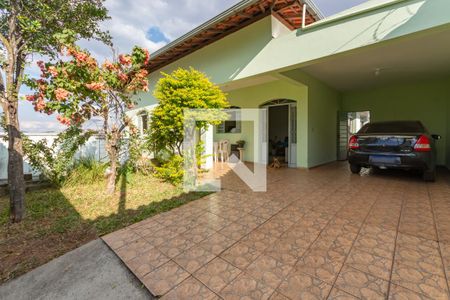 Casa à venda com 350m², 3 quartos e 4 vagas Casa à venda com 350m², 3 quartos e 4 vagasEntrada